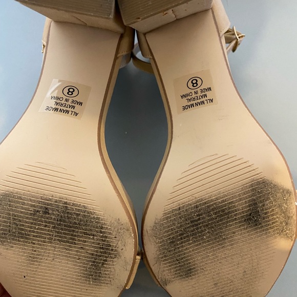 2 for $25 -Nude Heels - Picture 2 of 4